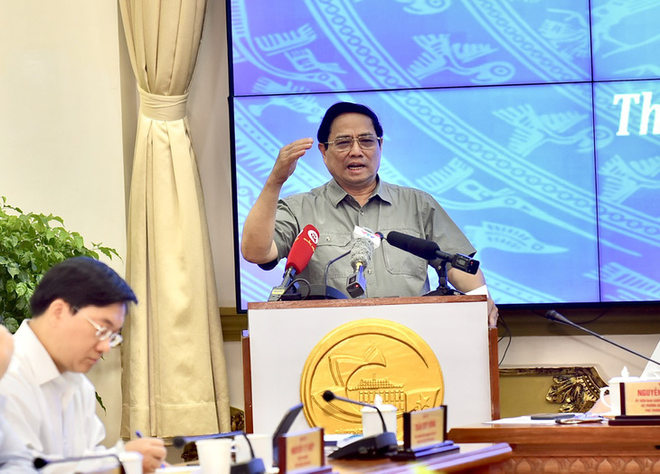 Thủ tướng Phạm Minh Chính đề nghị các bộ, ngành và TP.HCM phối hợp chặt chẽ, kịp thời, chủ động hơn - Ảnh: T.T.D.