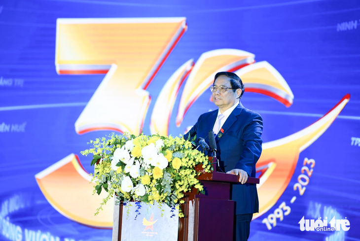Thủ tướng Phạm Minh Chính phát biểu tại lễ kỷ niệm 30 năm phong trào Doanh nhân trẻ Việt Nam - Ảnh: NAM TRẦN
