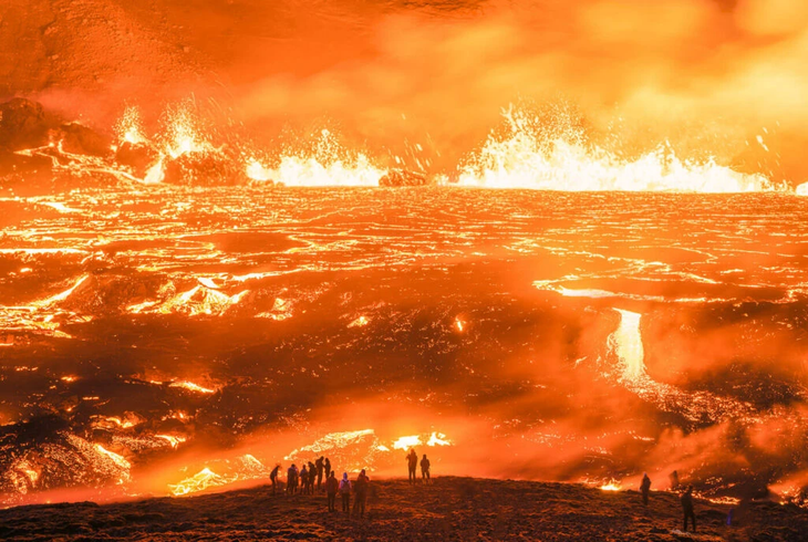 Núi lửa Fagradalsfjall ở Iceland trong đợt phun trào năm 2022 - Ảnh: thephotohikes.com