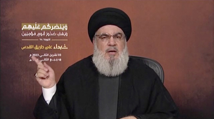 Lãnh đạo Hezbollah, ông Sayyed Hassan Nasrallah, phát biểu về xung đột Israel - Hamas, ngày 3-11 - Ảnh: REUTERS