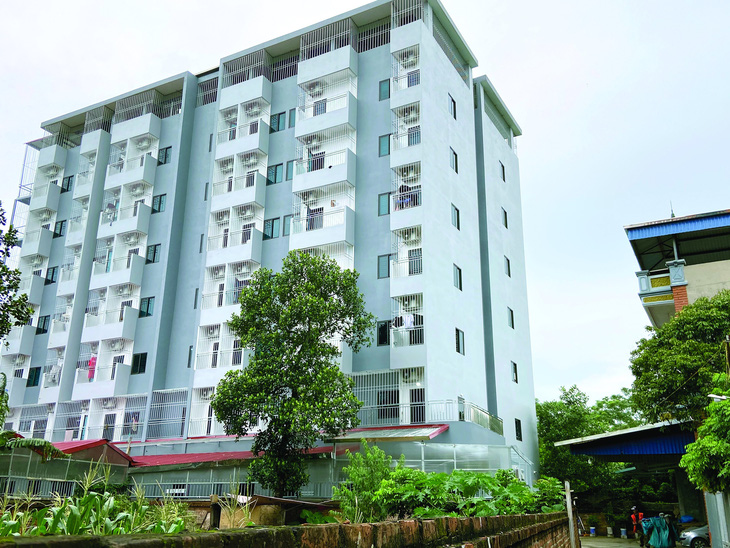Một chung cư mini rao cho thuê 100 phòng ở Hà Nội. Ảnh: QUANG THẾ
