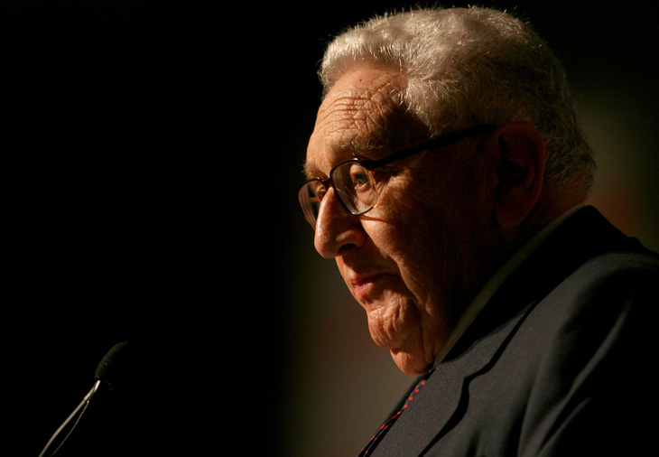 Cựu ngoại trưởng Mỹ Henry Kissinger phát biểu tại một diễn đàn ở Istanbul (Thổ Nhĩ Kỳ) năm 2007 - Ảnh: REUTERS