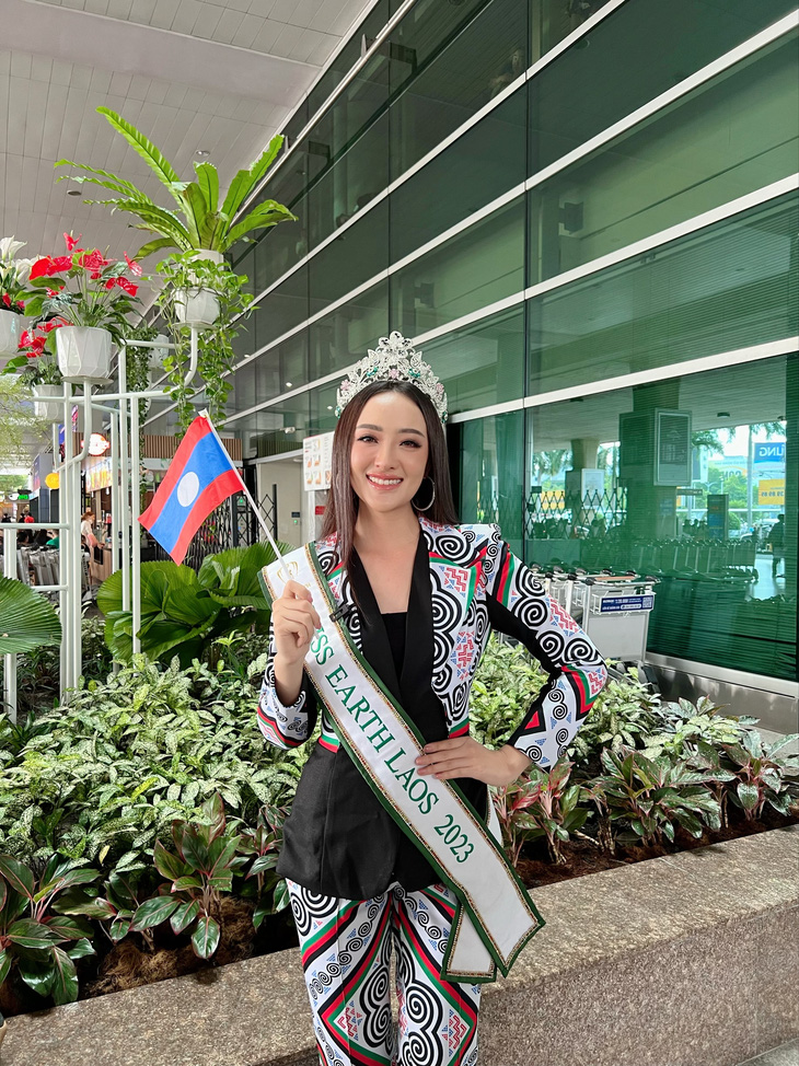 Dàn thí sinh Miss Earth 2023 diện áo dài khi đến Việt Nam- Ảnh 14.