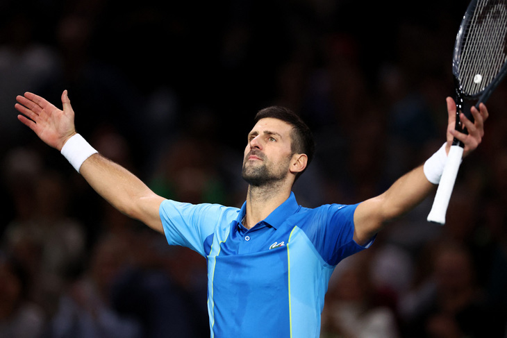 Djokovic vào bán kết Paris Masters 2023 - Ảnh: REUTERS