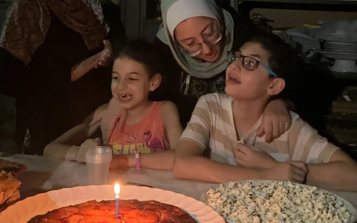 Điều ước hòa bình trong sinh nhật của cậu bé Palestine ở Gaza