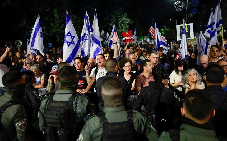 Tin tức thế giới 5-11: Biểu tình ở Israel chống thủ tướng; Biểu tình ủng hộ Palestine ở Âu, Mỹ