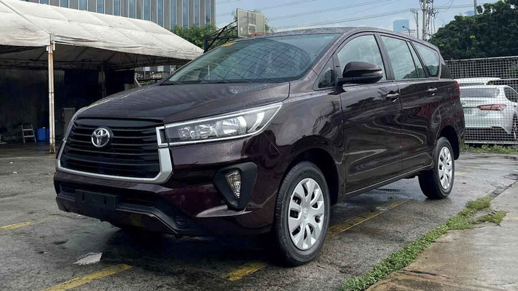 Toyota Innova có thêm bản "giá rẻ" cho thế hệ cũ tại Philippines - Ảnh: CarGuide Philippines