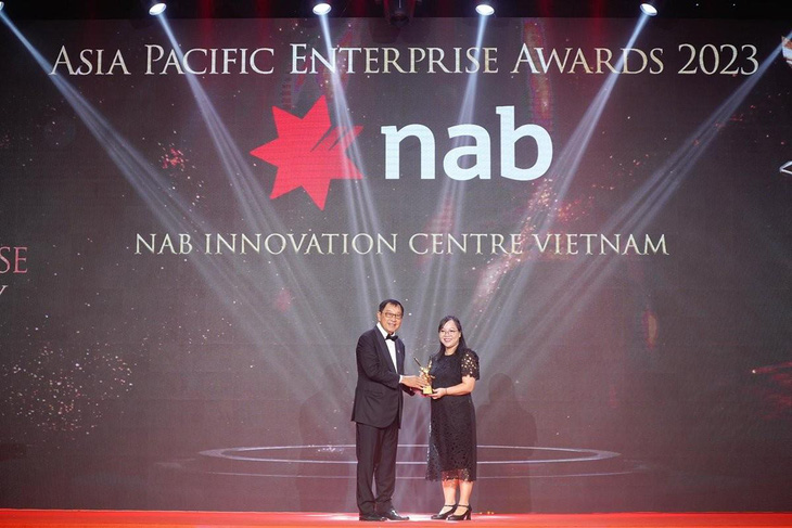NAB Innovation Centre Vietnam đạt danh hiệu ‘Nơi làm việc tốt nhất’ và ‘Doanh nghiệp tăng trưởng nhanh’ - Ảnh 3.