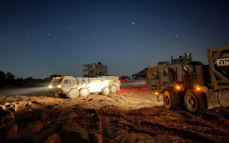 Israel cấp tập tiếp tế cho binh sĩ ở Gaza, nghi sắp đánh lớn
