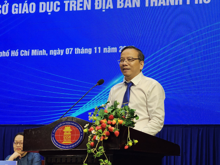 Ông Nguyễn Minh Hải - trưởng phòng báo chí xuất bản, Ban Tuyên giáo Thành ủy TP.HCM - phát biểu tại tọa đàm - Ảnh: CTV