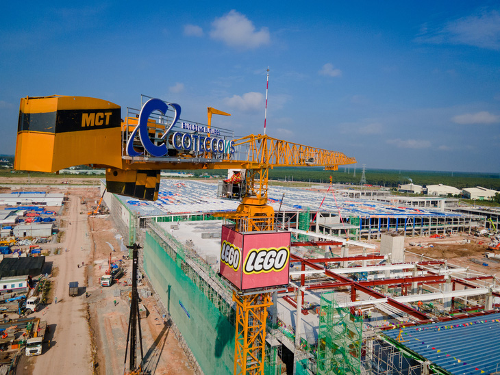 Nhà máy tỉ đô Lego đã hoàn thành gần 30% tiến độ xây dựng và bắt đầu chuẩn bị lao động, nhân sự để vận hành nhà máy - Ảnh: CTD