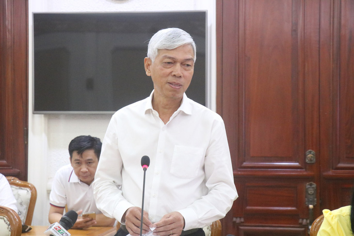 Phó chủ tịch UBND TP.HCM Võ Văn Hoan phát biểu tại buổi giám sát - Ảnh: CẨM NƯƠNG 