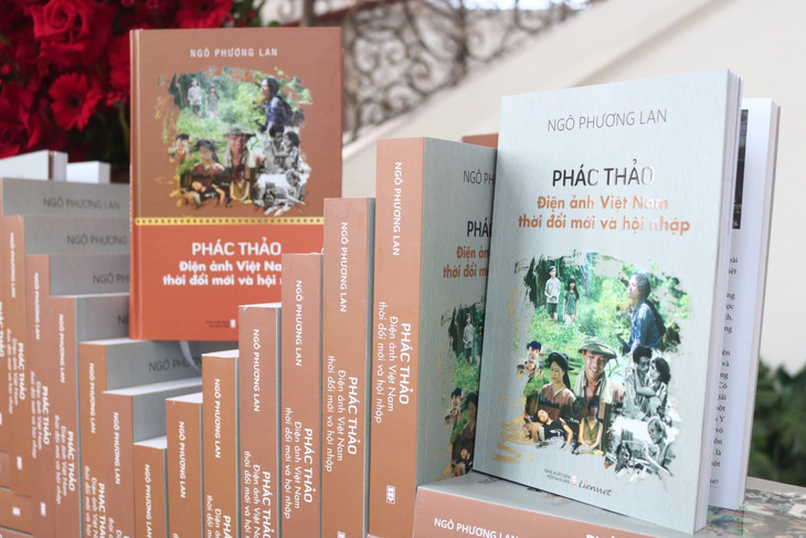 Tập tiểu luận phê bình điện ảnh Phác thảo điện ảnh Việt Nam thời đổi mới và hội nhập - Ảnh: BTC