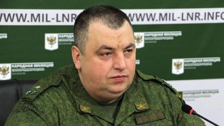 Đại tá Mikhail Filiponenko vùng Lugansk do Nga bổ nhiệm vừa qua đời do một quả bom bất ngờ phát nổ trong ô tô hôm 8-11 - Ảnh: RIA NOVOSTI