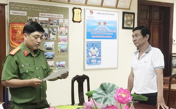 Ông  Nguyễn Minh Hoàng tại cơ quan công an - Ảnh: CA cung cấp