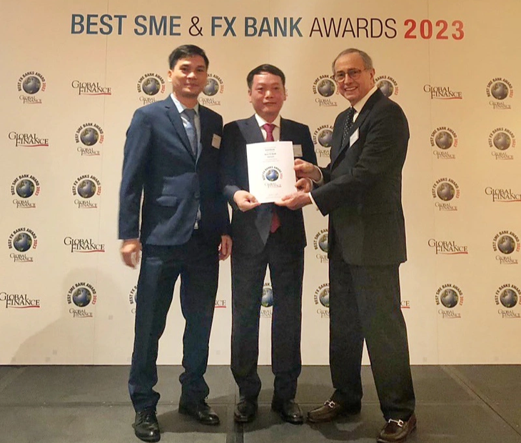 VietinBank lần thứ được trao giải thưởng ‘Ngân hàng cung cấp dịch vụ ngoại hối tốt nhất Việt Nam' - Ảnh: VTB 