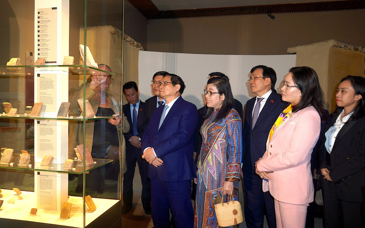 Thủ tướng và phu nhân thăm Bảo tàng Các nền văn minh Anatolia