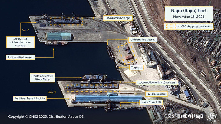 Bức ảnh vệ tinh do chuyên trang quân sự Triều Tiên Beyond Division chụp lại những hoạt động của cảng Rajin hôm 15-11 - Ảnh: YONHAP