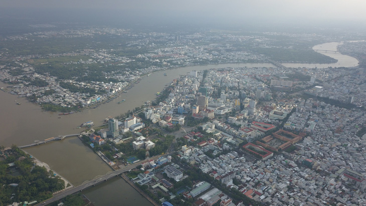 Một góc khu trung tâm thành phố Cần Thơ - Ảnh: CHÍ QUỐC 