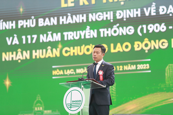 GS.TS Lê Quân - giám đốc Đại học Quốc gia Hà Nội - phát biểu tại buổi lễ - Ảnh: VNU