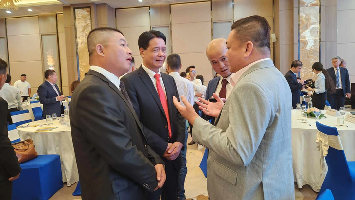 Doanh nghiệp Trung Quốc và doanh nghiệp Việt Nam tìm hiểu cơ hội hợp tác đầu tư tại Đồng bằng sông Cửu Long trong một sự kiện được tổ chức tại TP Cần Thơ năm 2023 - Ảnh: TRUNG PHẠM