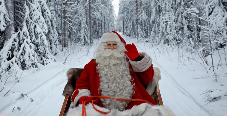 Ông già Noel luôn sẵn sàng đón Giáng sinh tại quê hương của ông ở Phần Lan - Ảnh: REUTERS