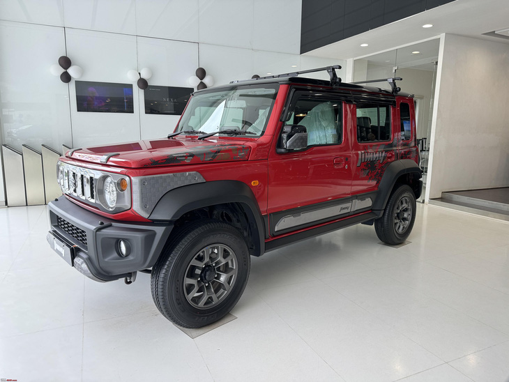 Suzuki Jimny có phiên bản giá rẻ: Ít tiền, lại cá tính hơn- Ảnh 5.