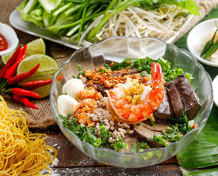 Hủ tiếu là món ăn thứ ba được Michelin giới thiệu. Đây là món ăn nổi tiếng, giống với bún Phnom Penh, được du nhập vào miền Nam Việt Nam từ những năm 1970 - Ảnh: Michelin