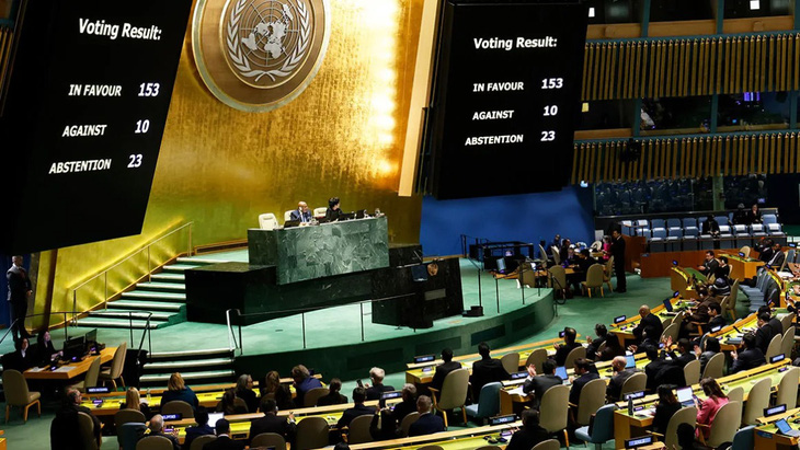 Ngày 12-12, Đại hội đồng Liên Hiệp Quốc thông qua nghị quyết yêu cầu ngừng bắn lập tức tại Dải Gaza - Ảnh: CNN