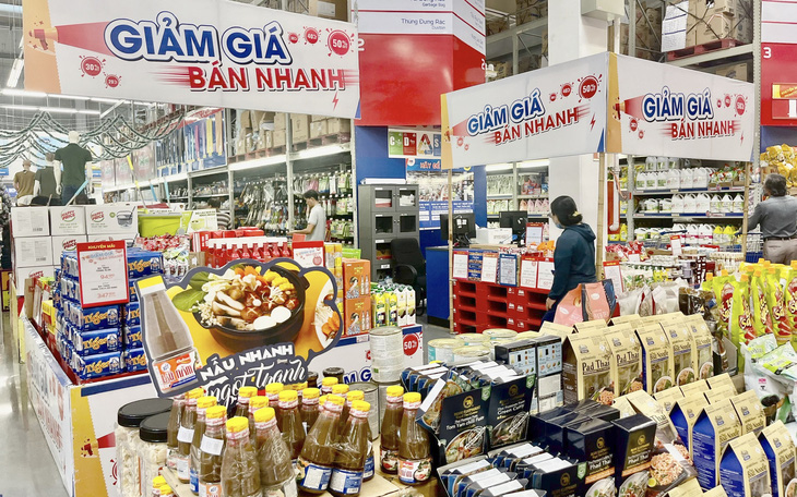 ADB: Tăng trưởng GDP Việt Nam 2023 còn 5,2%, lạm phát 3,8%