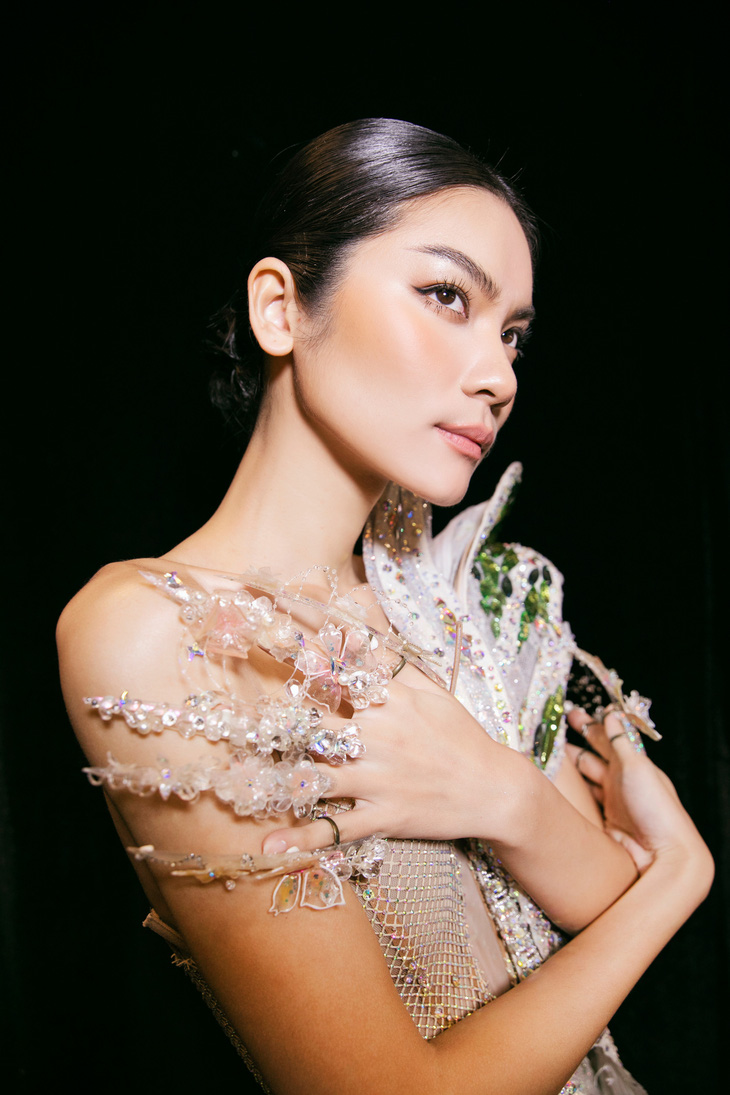 Quán quân Vietnam's Next Top Model All Stars 2017 Kim Dung - Ảnh: KIẾNG CẬN TEAM