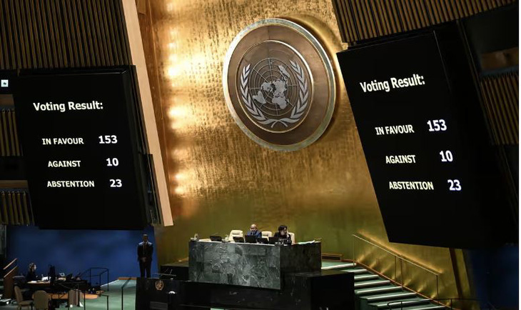 Đại hội đồng Liên Hiệp Quốc thông qua nghị quyết kêu gọi ngừng bắn nhân đạo lập tức ở Dải Gaza với 153 phiếu ủng hộ, 10 phiếu chống và 23 phiếu trắng - Ảnh: ANADOLU