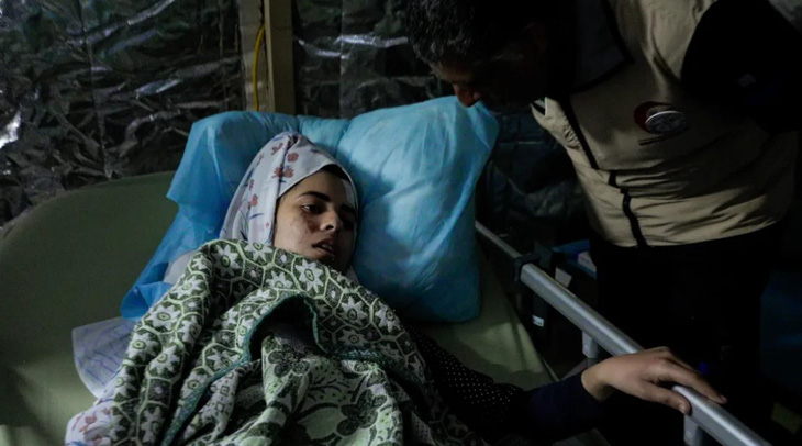Lama Ali Hassan Alloush bị mất chân phải. Ảnh CNN