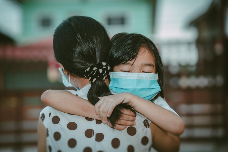 Trẻ em với hệ miễn dịch yếu và chưa hoàn thiện là đối tượng tấn công của vi rút cúm mùa