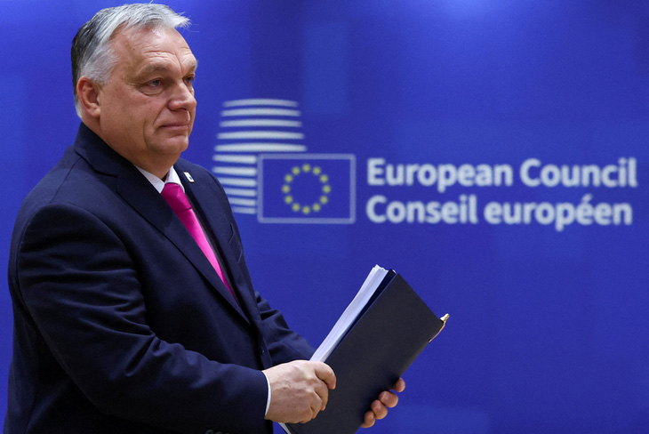 Thủ tướng Hungary Viktor Orban dự một cuộc họp trong sự kiện họp thượng đỉnh Liên minh châu Âu (EU) ở Brussels (Bỉ) ngày 14-12 - Ảnh: REUTERS