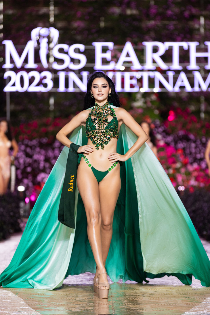 Dàn thí sinh Miss Earth 'sưởi ấm' Đà Lạt với phần thi bikini cực nóng bỏng- Ảnh 11.