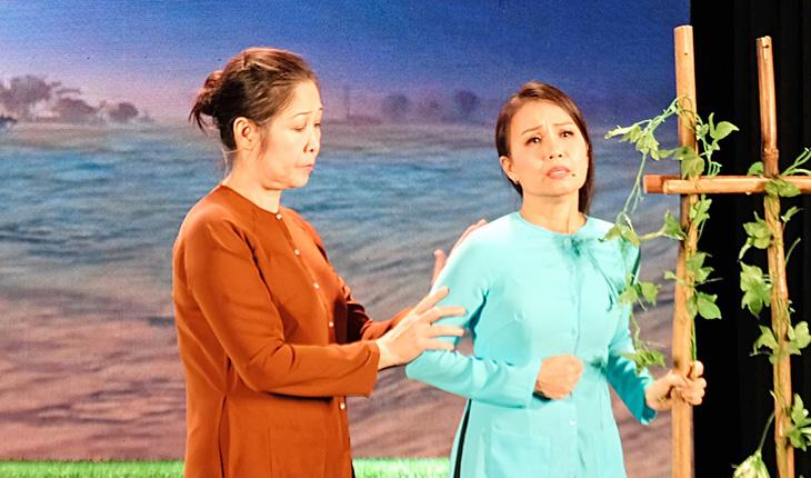 Vở nhạc kịch Bông cánh cò của sân khấu Hồng Vân - Ảnh: LINH ĐOAN