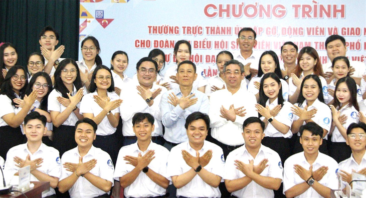 Đoàn đại biểu sinh viên TP.HCM với 140 đại biểu chính thức dự Đại hội toàn quốc Hội Sinh viên Việt Nam lần XI - Ảnh: C.TRIỆU