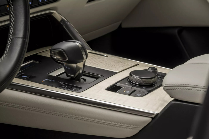 Phong thái gọn gàng, rành mạch, hiện đại chủ đạo giúp nâng tầm cabin CX-80 - Ảnh: Mazda