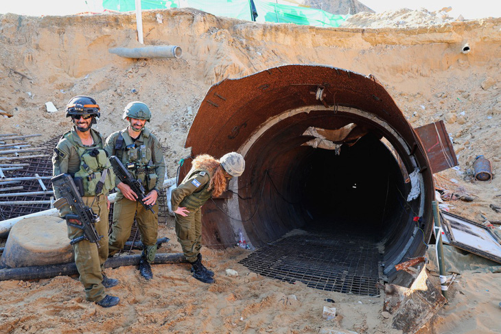 Lối vào đường hầm được ngụy trang để tránh phát hiện - Ảnh: AFP