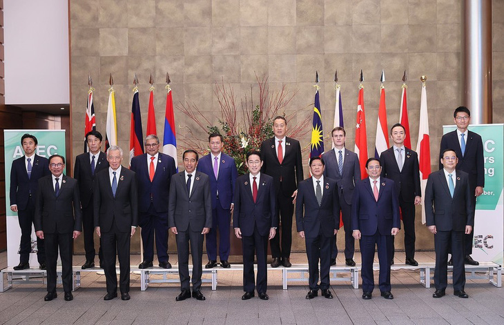 Thủ tướng Phạm Minh Chính và các trưởng đoàn ASEAN, Úc dự hội nghị cấp cao AZEC - Ảnh: TTXVN
