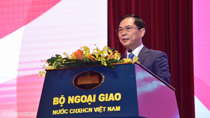 Bộ trưởng Bộ Ngoại giao Bùi Thanh Sơn phát biểu tại Hội nghị Ngoại vụ toàn quốc lần thứ 21 - Ảnh: BAOQUOCTE.VN