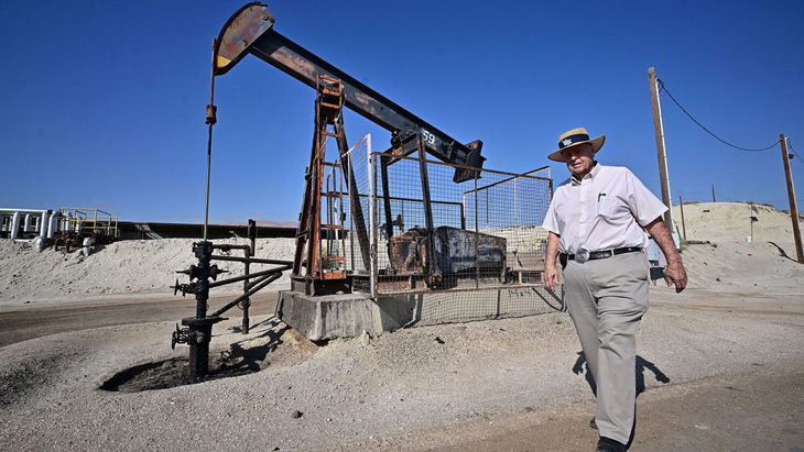 Mỹ đang bơm lượng dầu kỷ lục - Ảnh: AFP