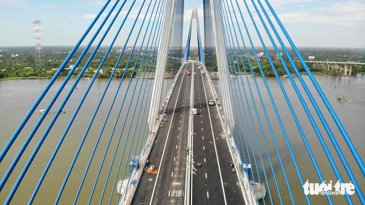 Hiện nay cầu Mỹ Thuận 2 đã cơ bản hoàn thành và dự kiến khánh thành ngày 24-12