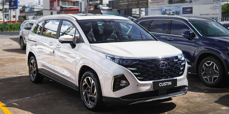 Dù mới ra mắt, Hyundai Custin đang gây áp lực lớn cho các mẫu xe trong phân khúc MPV - Ảnh: Đại lý Hyundai/Facebook