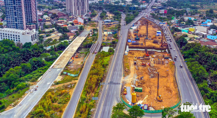 Nút giao thông An Phú, TP Thủ Đức, TP.HCM đang được xây dựng - Ảnh: QUANG ĐỊNH