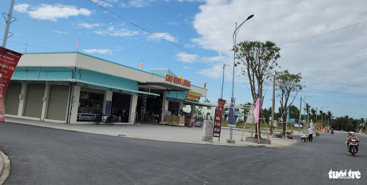 Chợ mới Minh Lương do doanh nghiệp Phương Anh đầu tư, cách chợ cũ hơn 600m - Ảnh: BỬU ĐẤU