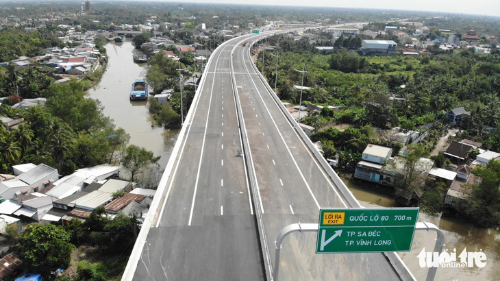 Điểm kết nối giữa cầu Mỹ Thuận 2 và cao tốc Mỹ Thuận - Cần Thơ