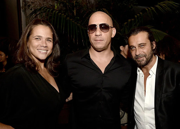 Em gái Vin Diesel - Samatha Vincent (bìa trái) cũng bị tố là đồng lõa, che đậy cho hành động của nam diễn viên - Ảnh: GETTY IMAGES