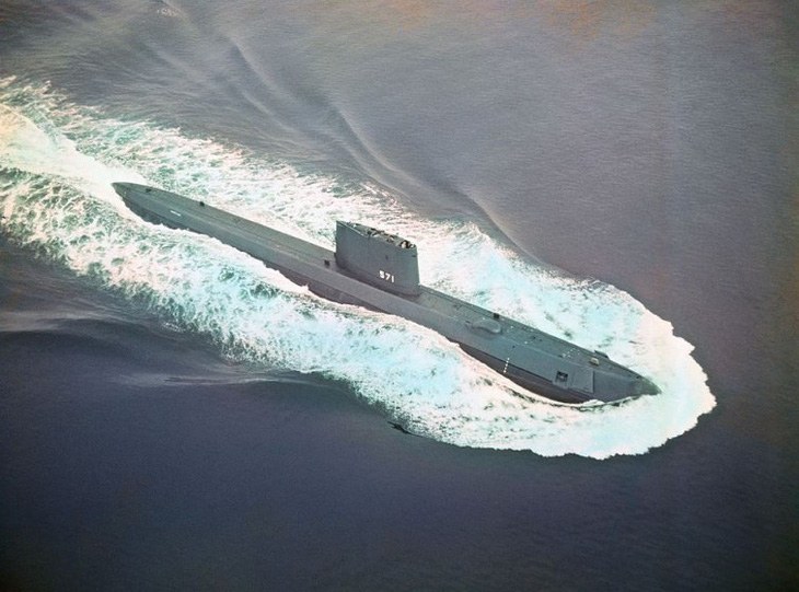 Kỷ nguyên hạt nhân bắt đầu với USS Nautilus - Ảnh: POPULAR MECHANICS
